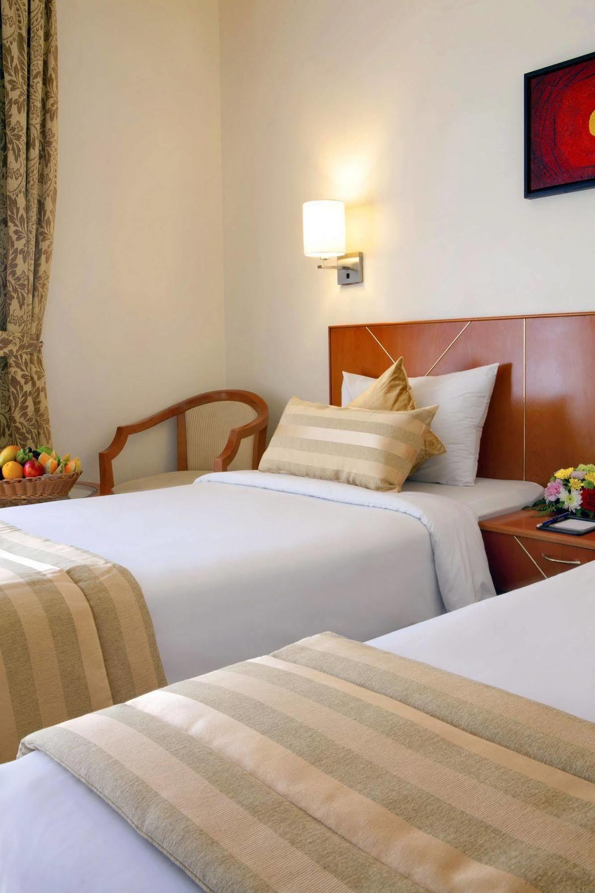 Landmark Plaza Hotel Dubai Dış mekan fotoğraf